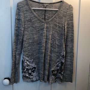Black & Gray Lace Design Long Sleeve.